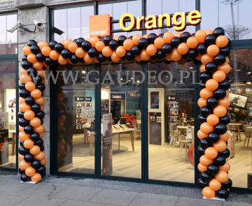 Brama balonowa jako dekoracja na otwarcie.