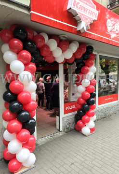 Brama balonowa we Wrocławiu.