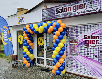 Brama balonowa w Strzelinie.