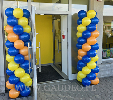 Kolumny z balonów dla Lotto.