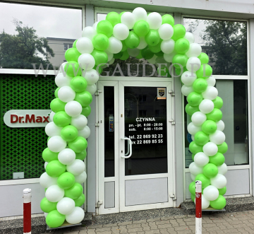 Łuk balonowy na otwarcie apteki na Żoliborzu.