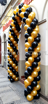 łuk z balonów we Wrocławiu.