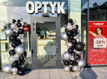 Kolumny balonowe na otwarcie.