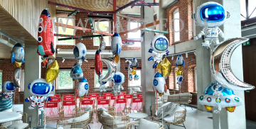 Balony helowe na kosmiczną imprezę firmową.