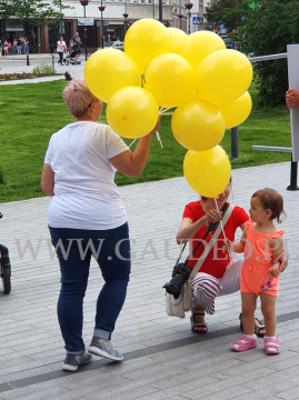 Balony z powietrzem i nadrukiem.
